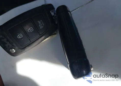 2020 Hyundai Venue Sel из США, поврежденный, VIN KMHRC8A33LU026235